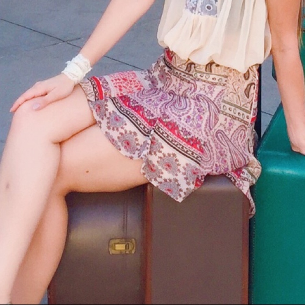 Show me your MuMu skirt